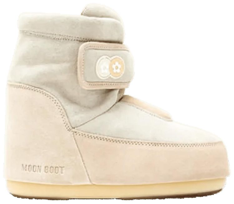 Vandy The Pink x Moon Boot Icon Strap Oatmeal