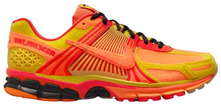 Nike Vomero 18 Modern Mayfly Pack