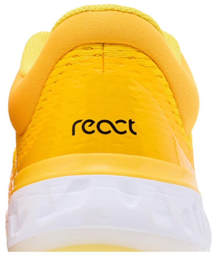 Nike Alpha Huarache Elite 4 Low MCS Amarillo Black