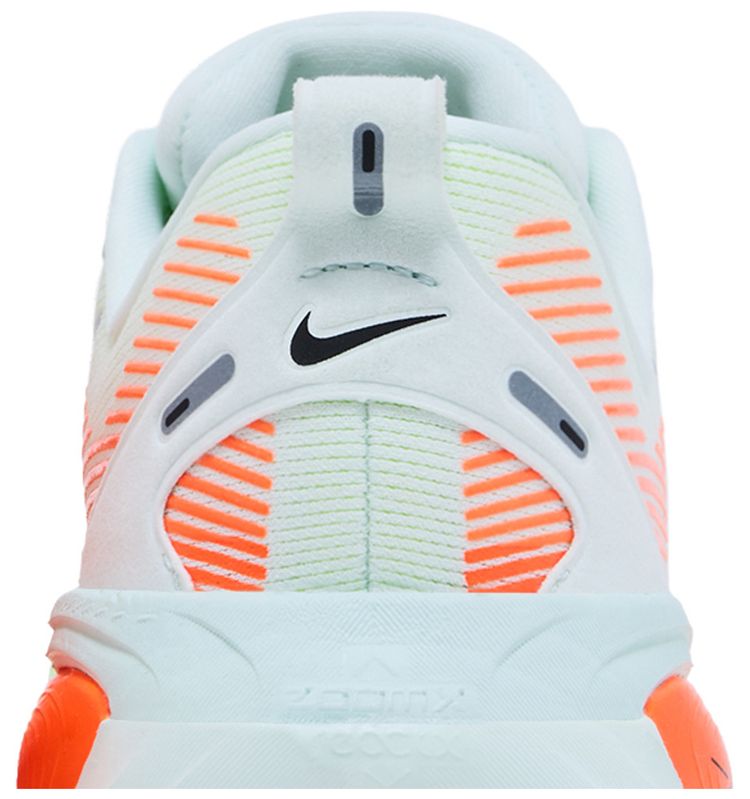Nike Vomero 18 Barely Green Hyper Crimson
