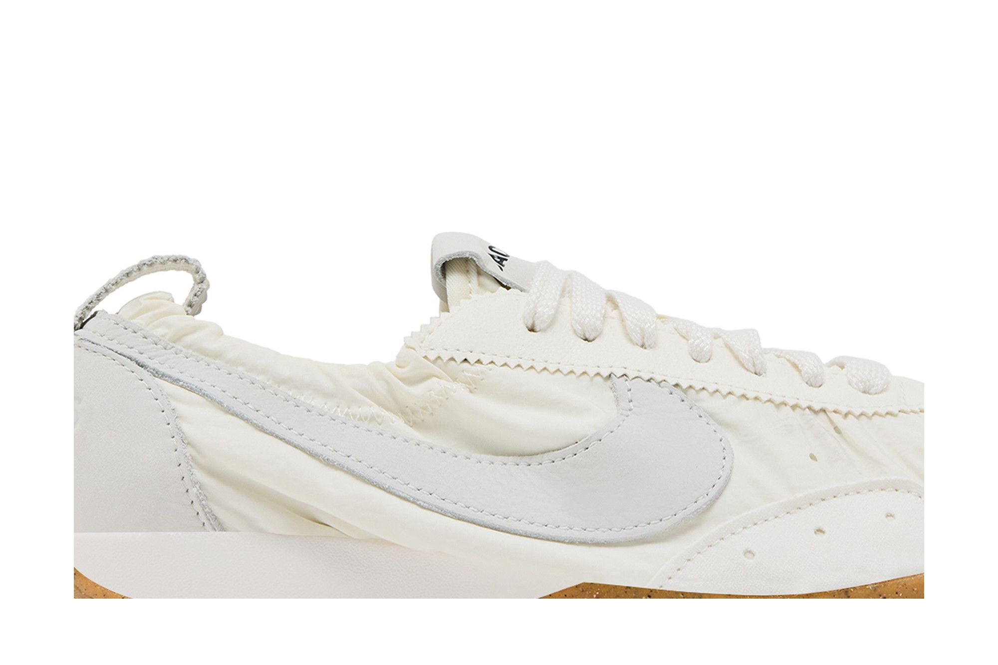 Jacquemus× NikeWomen'sMoonShoeSoft Pearl Moon Shoe x Jacquemus 