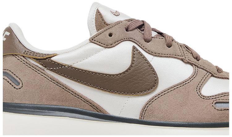 Nike Wmns Phoenix Waffle Mink Brown