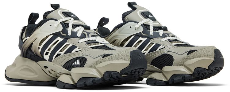 adidas XLG Runner Deluxe Grey Black