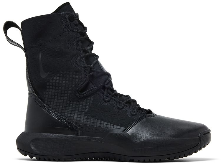 Nike SFB B2 Triple Black