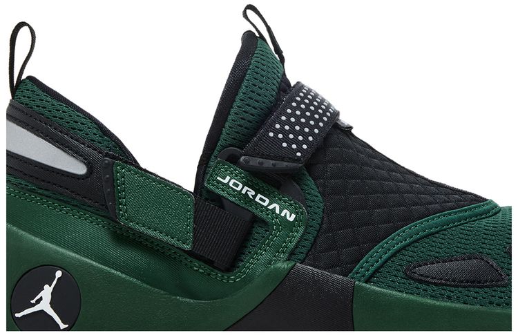 Air Jordan Wmns Jordan Trunner LX Fir Green