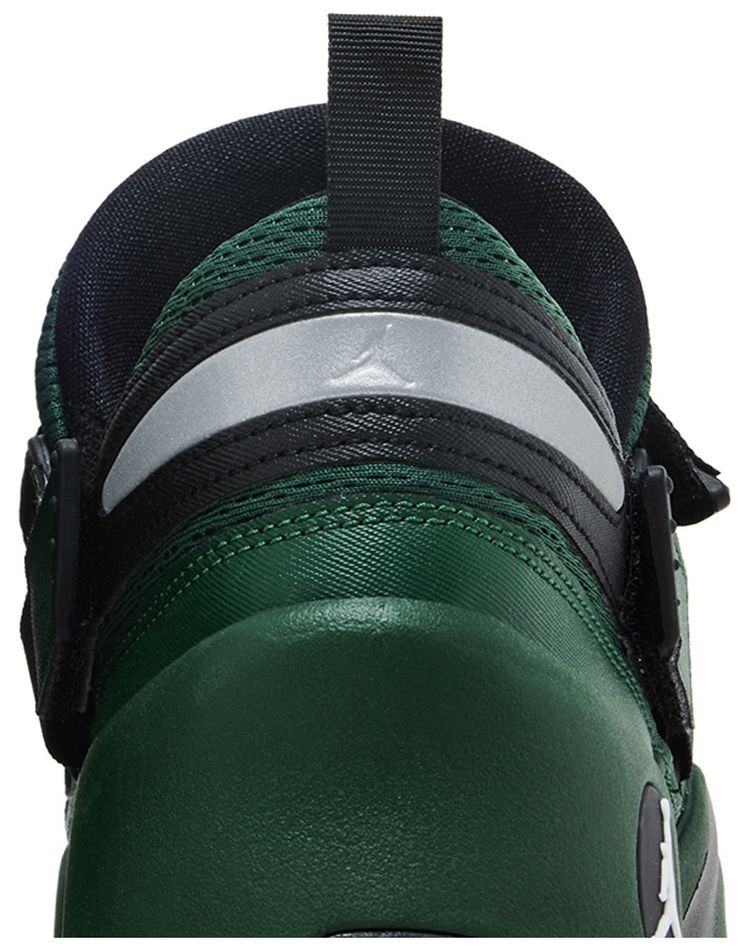 Air Jordan Wmns Jordan Trunner LX Fir Green