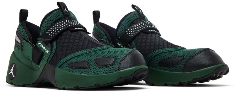 Air Jordan Wmns Jordan Trunner LX Fir Green