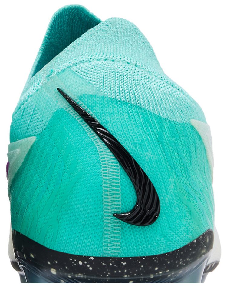 Nike Phantom GX Elite SG Pro Peak Ready Pack