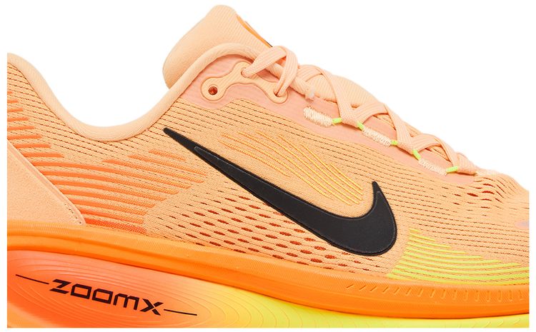 Nike Vomero 18 Orange Chalk
