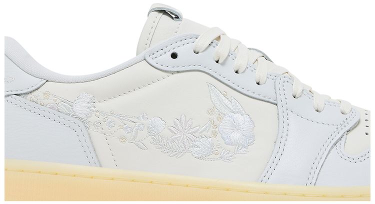 Air Jordan 1 Retro Low OG Rabbit Floral Swoosh