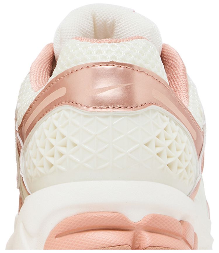 Nike Wmns Zoom Vomero 5 Rose Gold