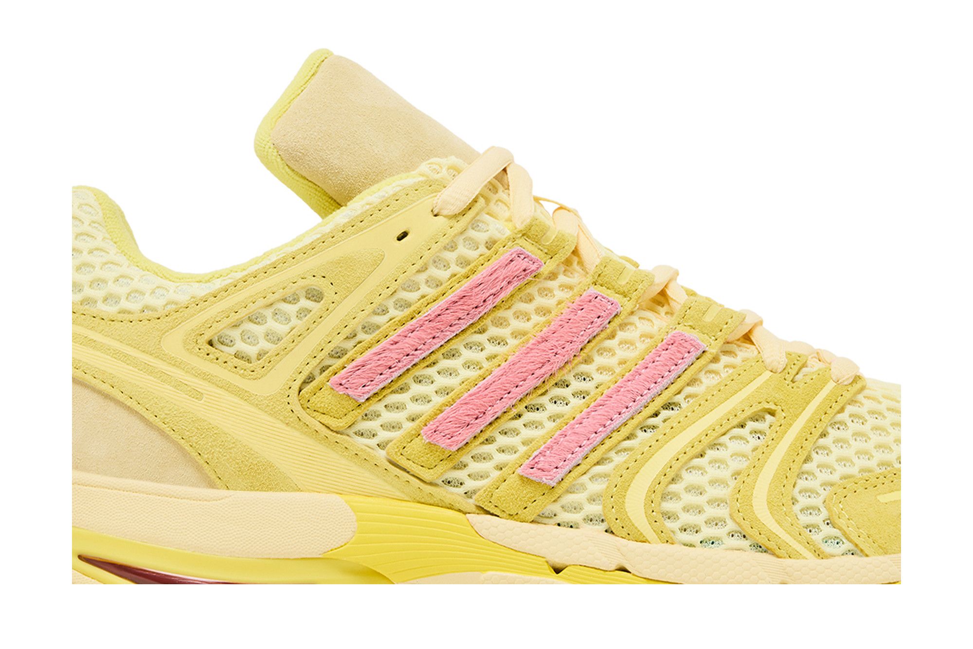 、、、、 Buy UNheardof x adidas Adistar Control 5 Piggy Runner 2.0
