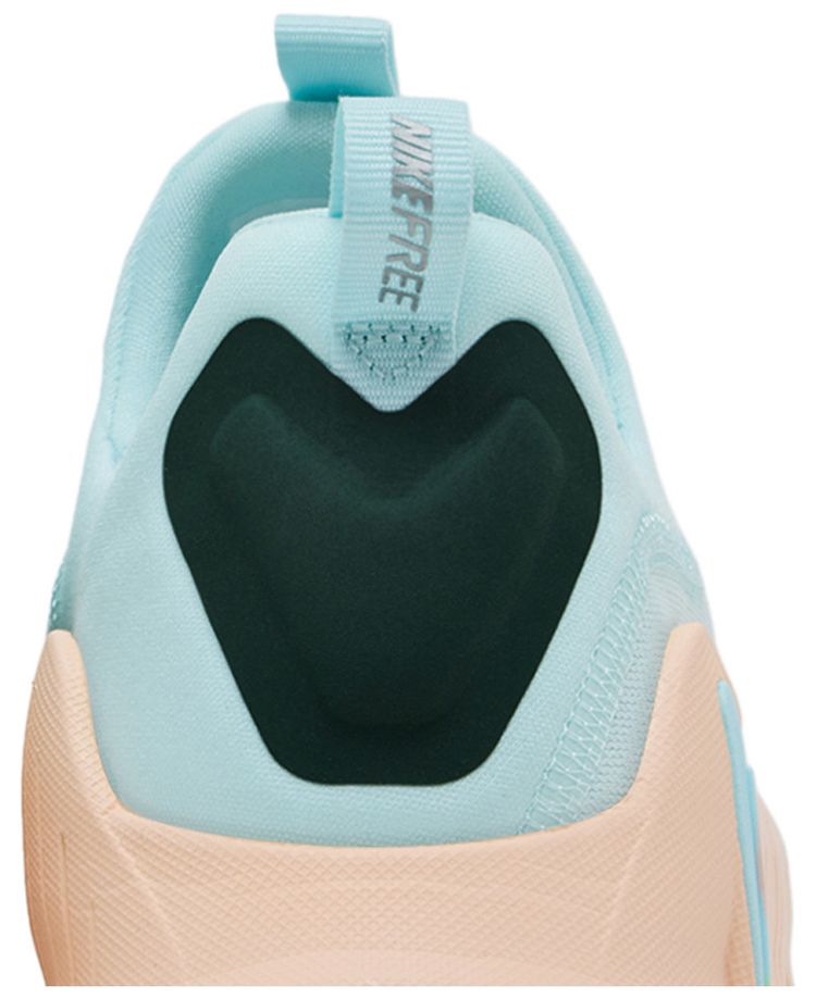 Nike Wmns Free Metcon 6 Premium Glacier Blue Washed Coral