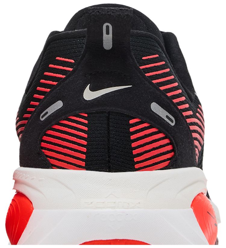 Nike Vomero 18 Black Bright Crimson