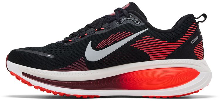 Nike Vomero 18 Black Bright Crimson