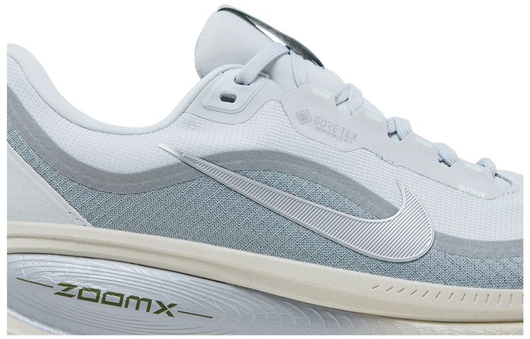 Nike Vomero 18 GORE TEX Reflective Pure Platinum Metallic Silver