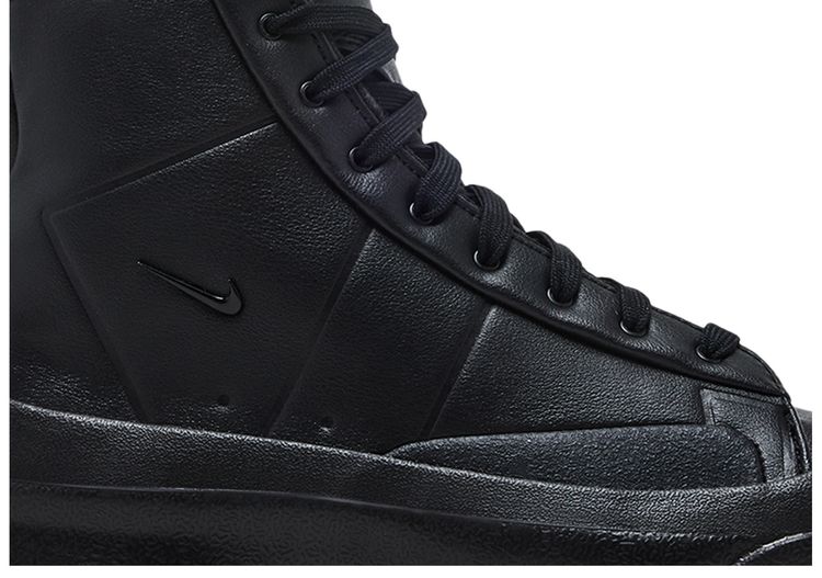 Nike Wmns Blazer Roam Mid Triple Black