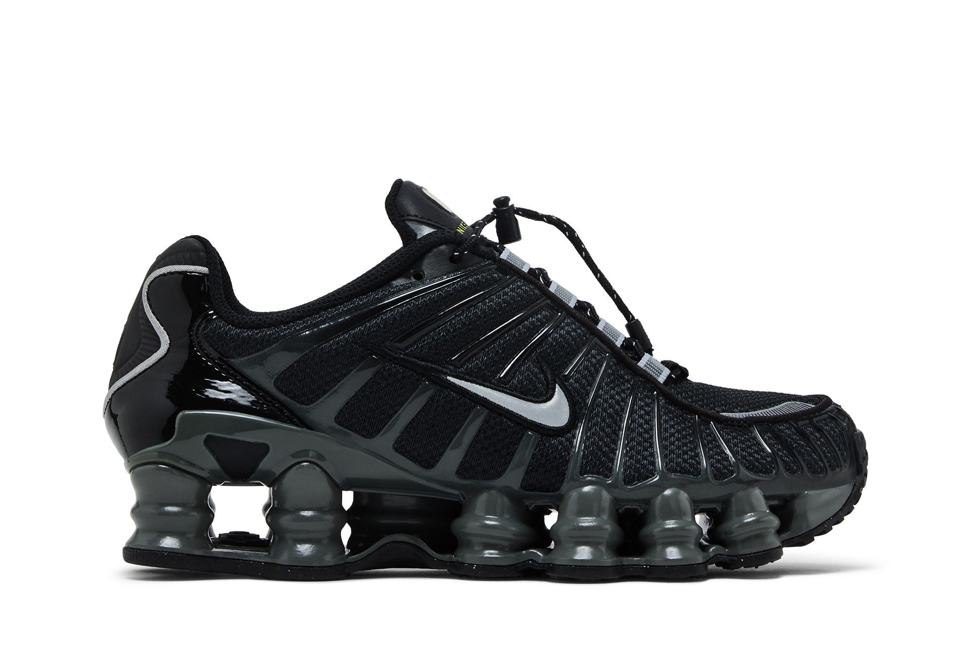 靴 NikeShox TL 'Black Iron Grey' FV0939-001 Buy Nike Wmns Shox TL 'Black Iron Grey' - FV0939 001 | GOAT
