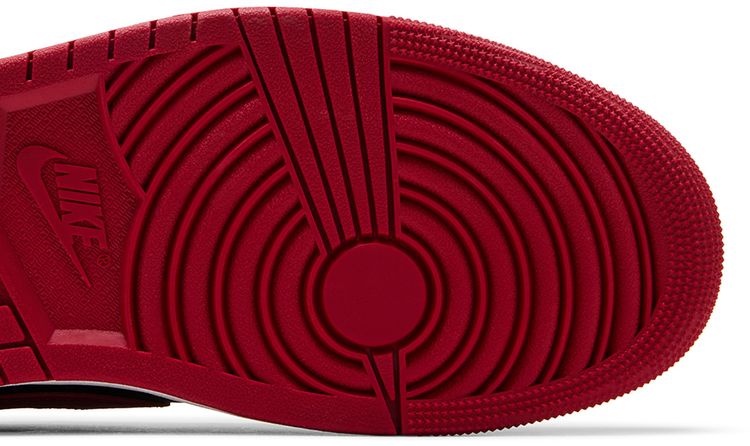 Air Jordan 1 Retro Low OG Banned 2026