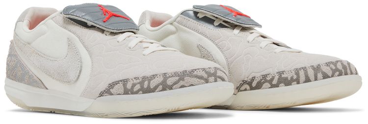 Nike Tiempo Streetgato SE Phantom