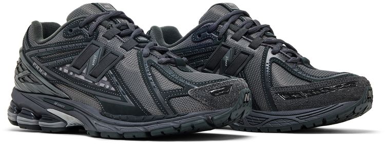 New Balance 1906R Greyscale