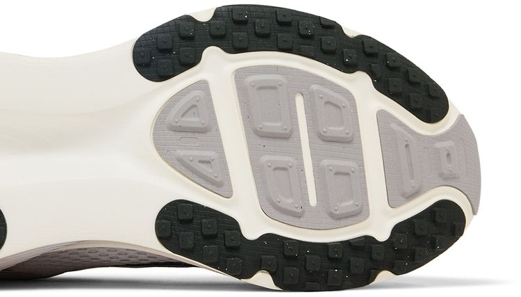 Nike Vomero 18 Run Pack