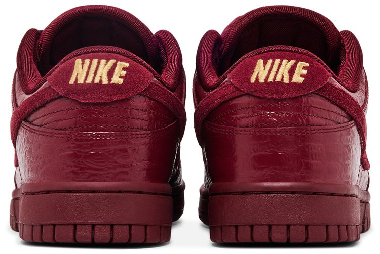 Nike Wmns Dunk Low Red Croc