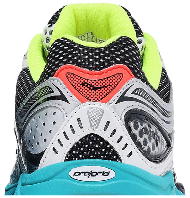 Saucony ProGrid Omni 9 Mutant