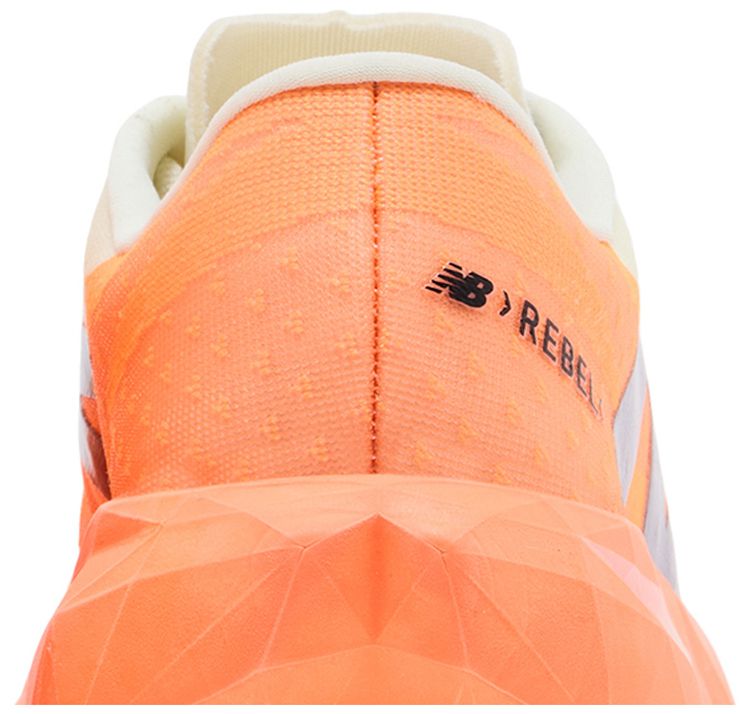 New Balance Wmns FuelCell Rebel v4 Hot Mango