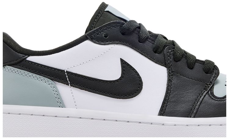 Air Jordan 1 Low Golf Spiked White Light Pumice