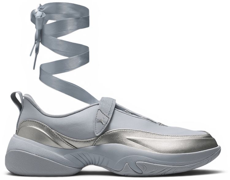 Wmns Air Jordan Pointe Metallic Silver
