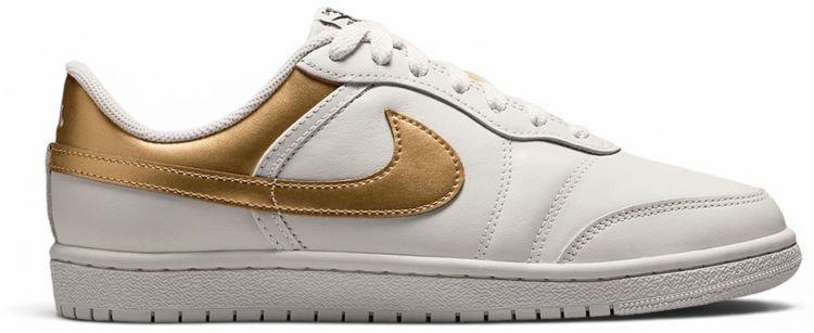 Wmns Air Jordan Skyline Low Swan Black Metallic Gold