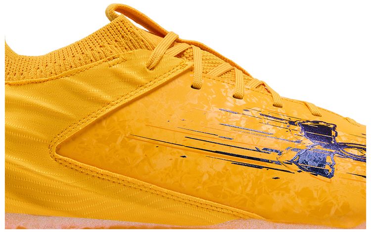Under Armour Blur 2 MC Suede Steeltown Gold
