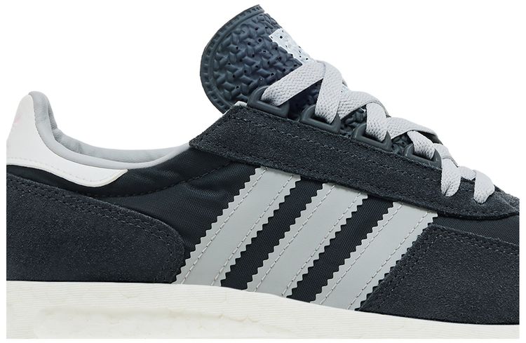 adidas Wmns Retropy E5 Carbon