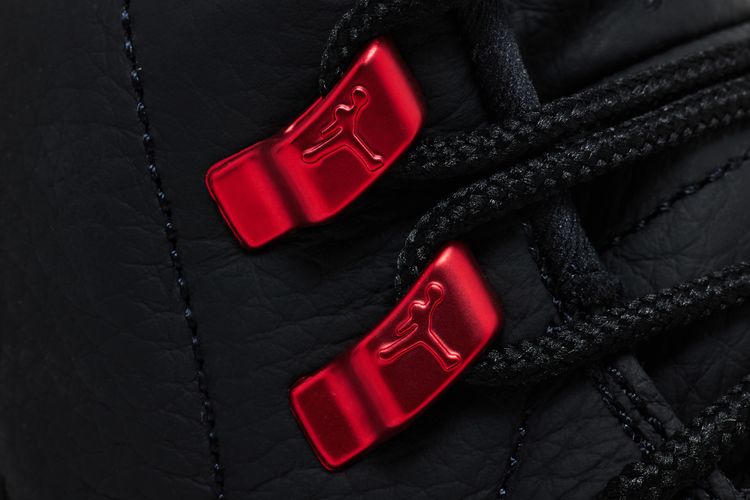 Air Jordan 12 Retro Bloodline