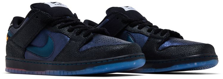 Bluetile x Nike SB Dunk Black Marina White