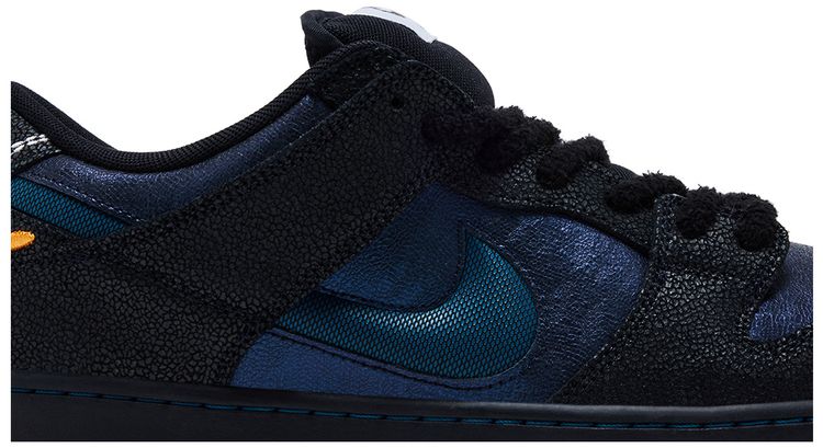 Bluetile x Nike SB Dunk Black Marina White