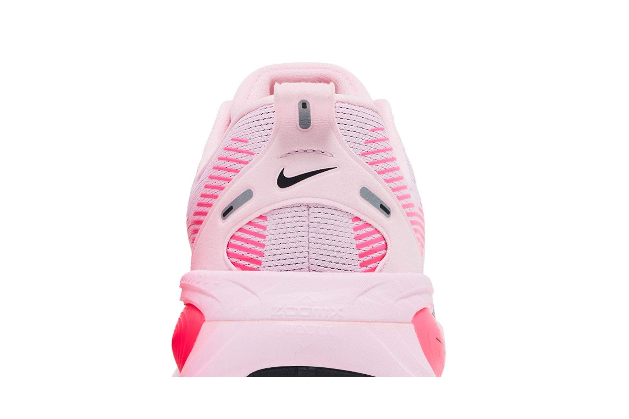 Buy Nike Vomero 18 'Pink Foam/Hyper Pink/Black' - HM6803 602 | GOAT