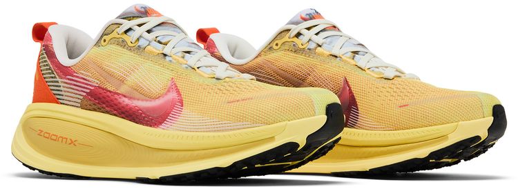 Nike Vomero 18 International Running Pack