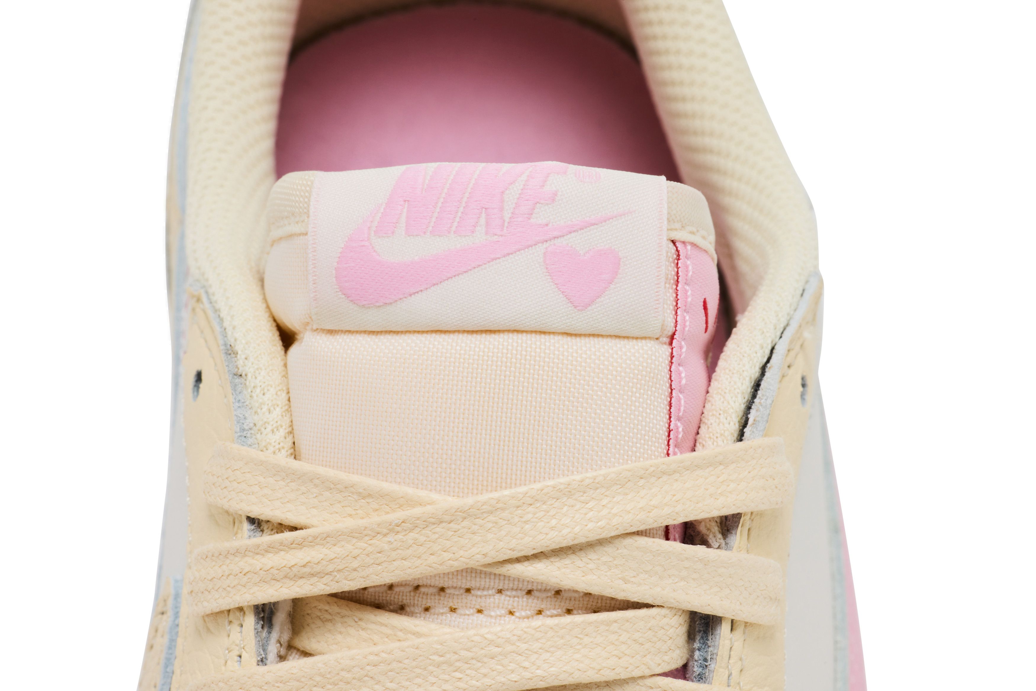 Buy Travis Scott x Air Jordan 1 Retro Low OG 'Shy Pink' - IQ7604