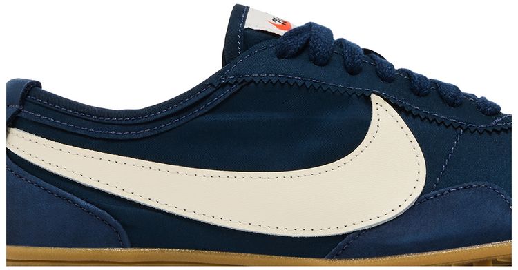 Nike Wmns Moon Shoe Midnight Navy Gum