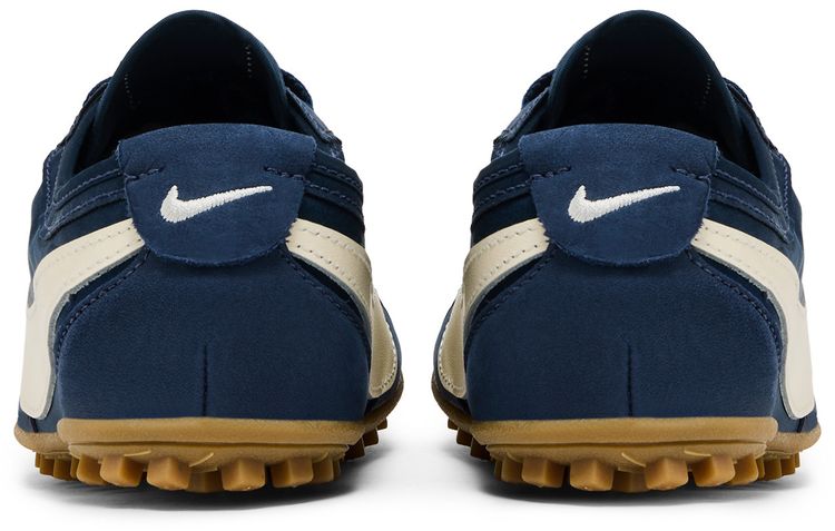 Nike Wmns Moon Shoe Midnight Navy Gum