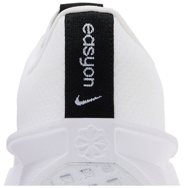Nike Interact Run EasyOn White Black