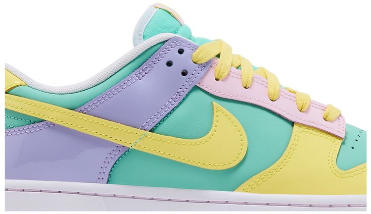 Nike Dunk Low Easter 2026