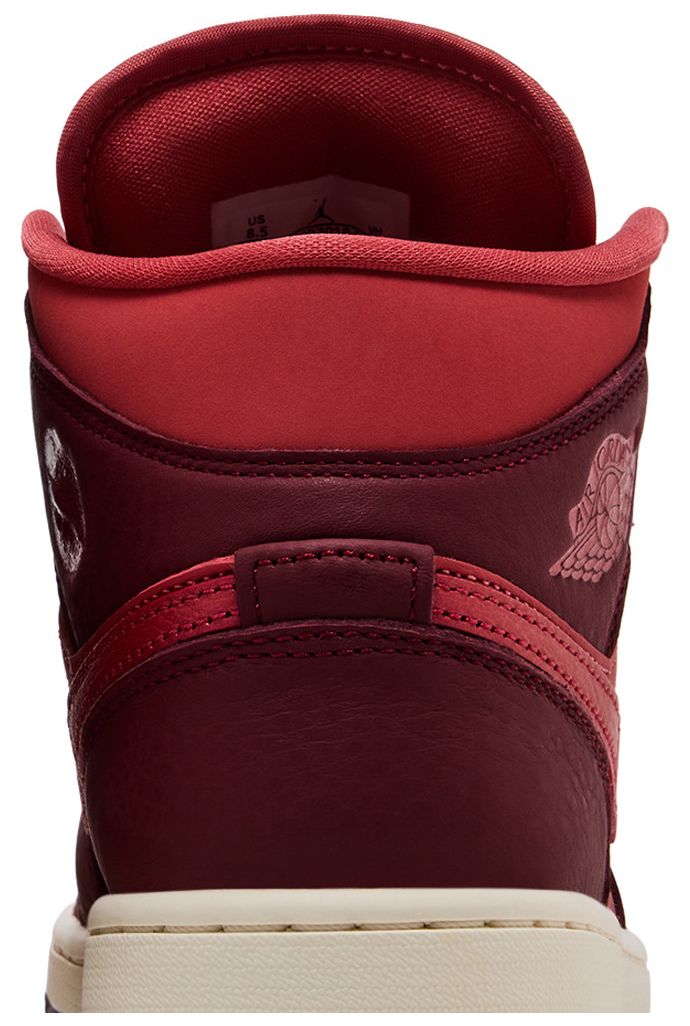WMNS Air Jordan 1 Mid SE Valentines Day