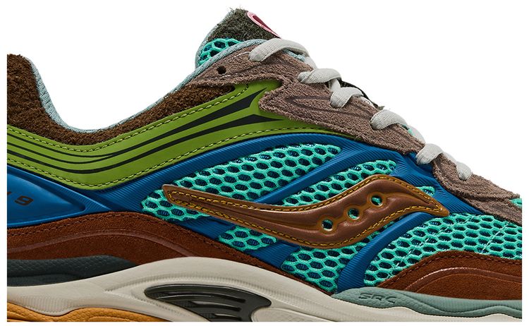 Sneaker Politics x Saucony Progrid Omni 9 Sportsmans Paradise