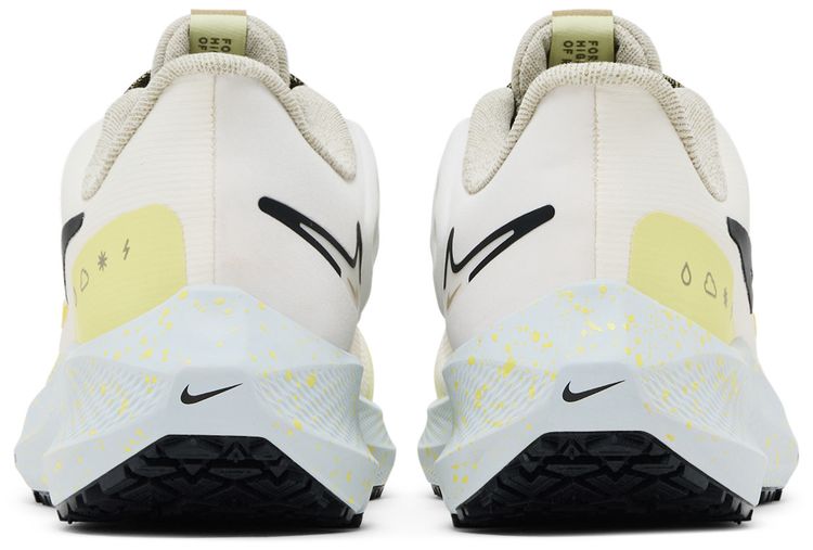 Nike Wmns Air Zoom Pegasus 39 Shield Pale Ivory Luminous Green