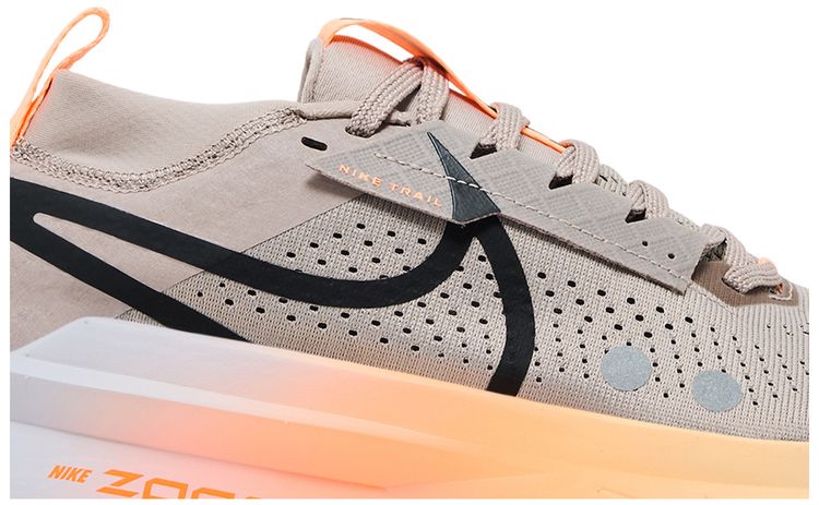 Nike Zegama 2 Trail MaltGhostAlabasterBlack