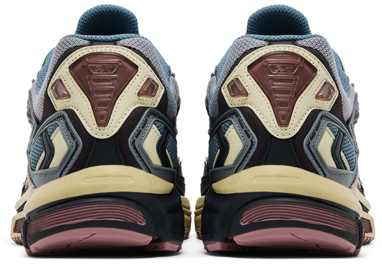 Reebok Premier Road Ultra LTD Soft Pink