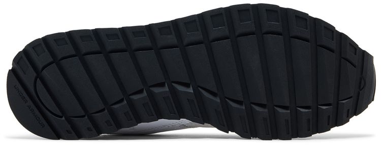 Under Armour Essential Runner White Black